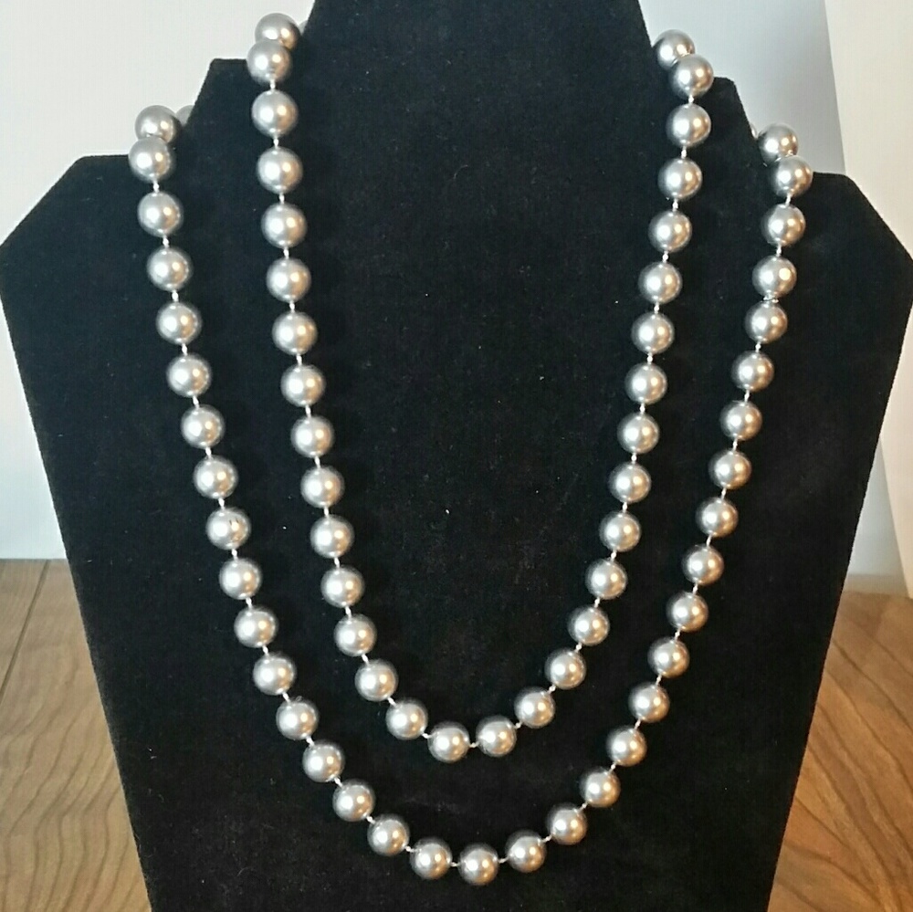 Bead necklace